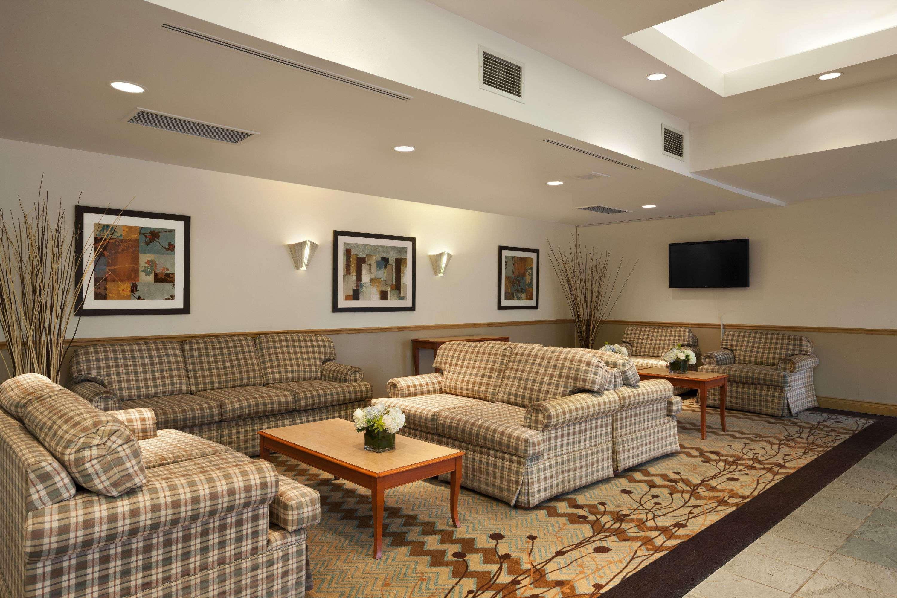 Travelodge By Wyndham Ottawa West Ngoại thất bức ảnh