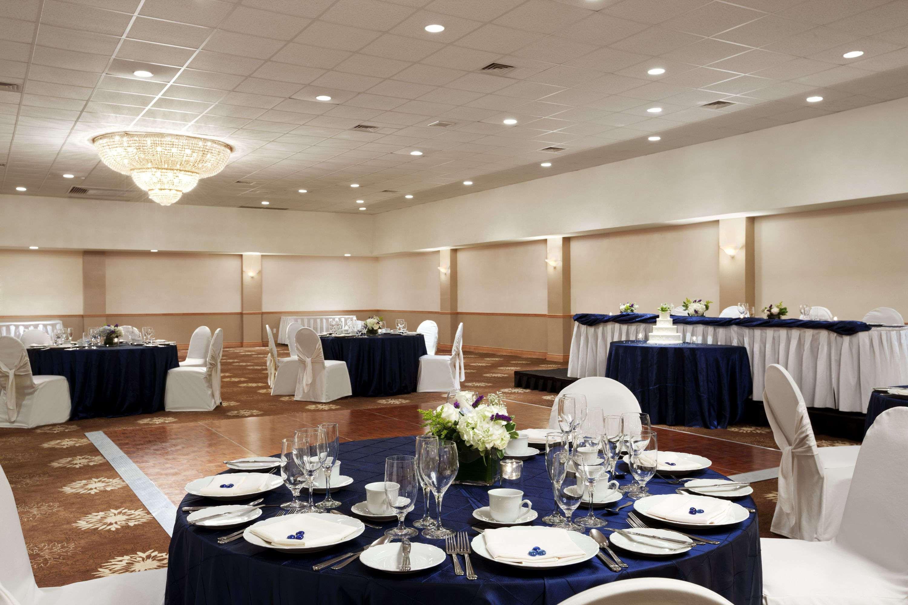 Travelodge By Wyndham Ottawa West Ngoại thất bức ảnh